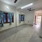 4 Bedroom 3 Bathroom Fully Ac Private Flat Up To 14 People